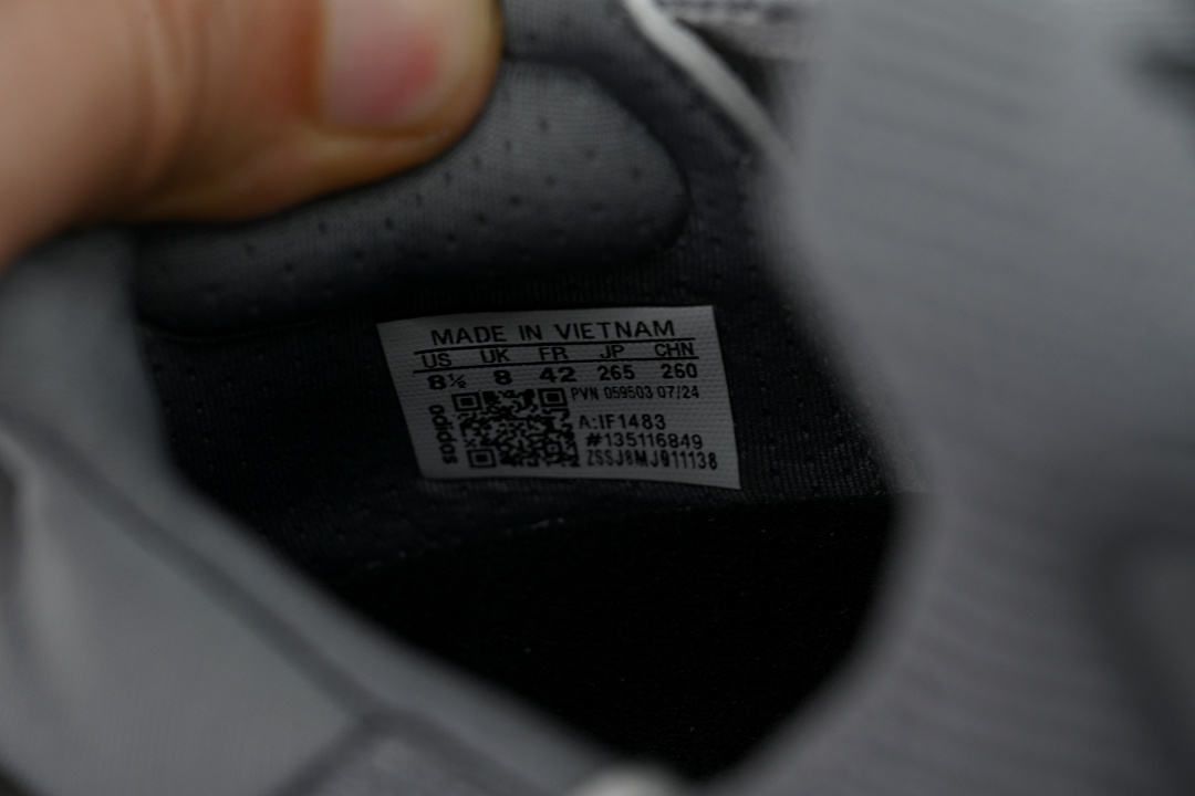 Adidas UltraBoost 5 'Grey Silver Metallic' - Image 4