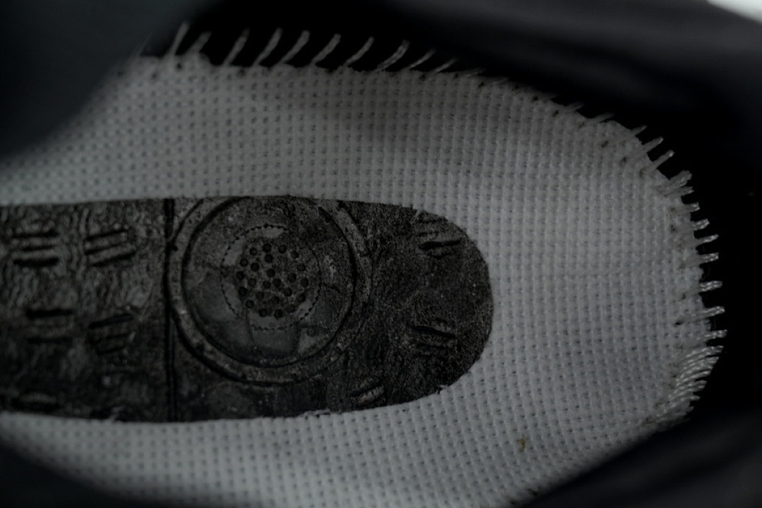 Adidas Y-3 UltraBoost 5 'Black' - Image 6