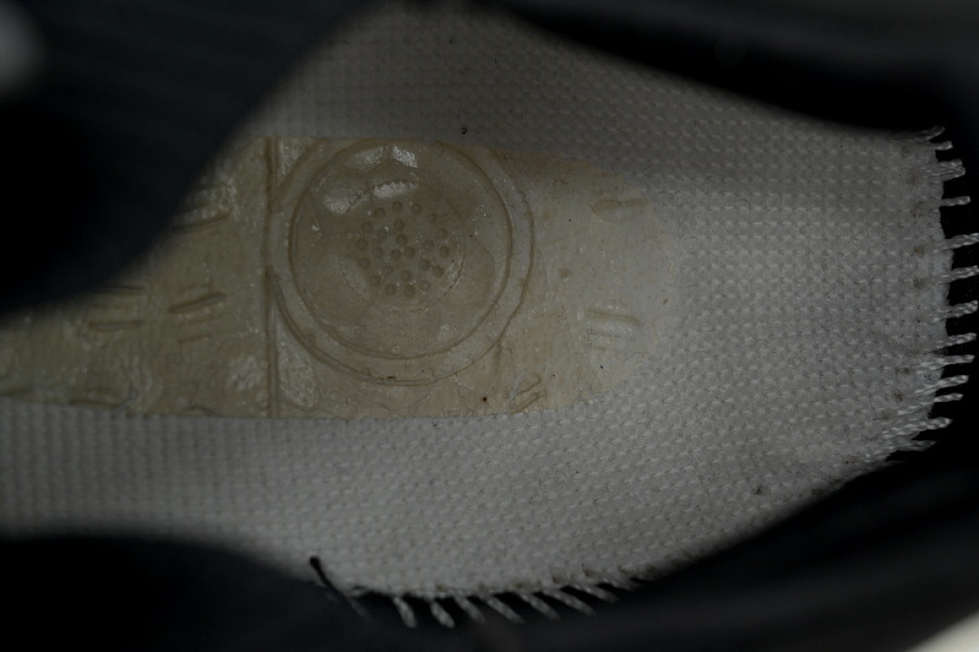 Adidas Y-3 UltraBoost 5 'Black Alumina' - Image 3