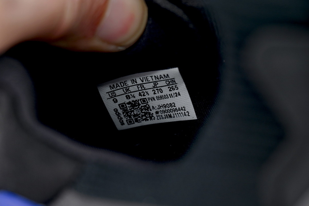 Black Blue 8880-13 Adidas Ultraboost 5 'Core Black Night Metallic Night Flash' - Image 8
