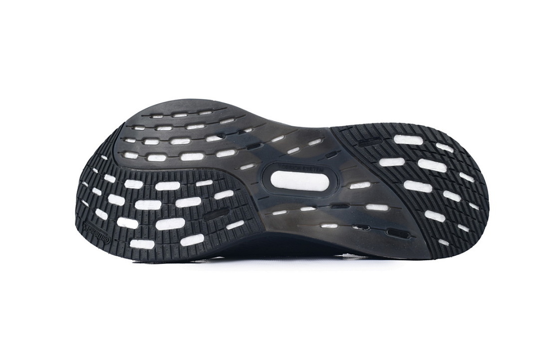 Y3Collab Adidas Y-3 Ultra Boost 5 'Carbon' J4 - Image 10