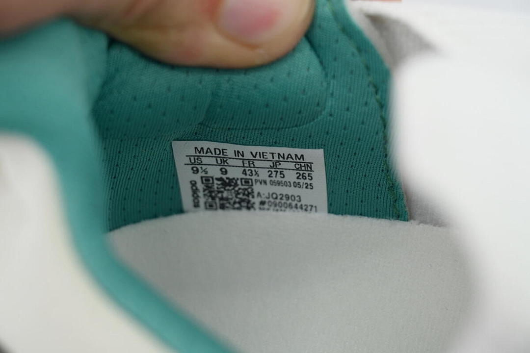 Adidas Ultraboost 5 White Light Green - Image 11