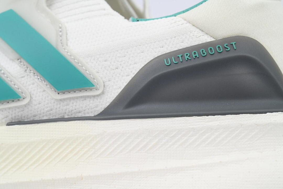 Adidas Ultraboost 5 White Light Green - Image 12