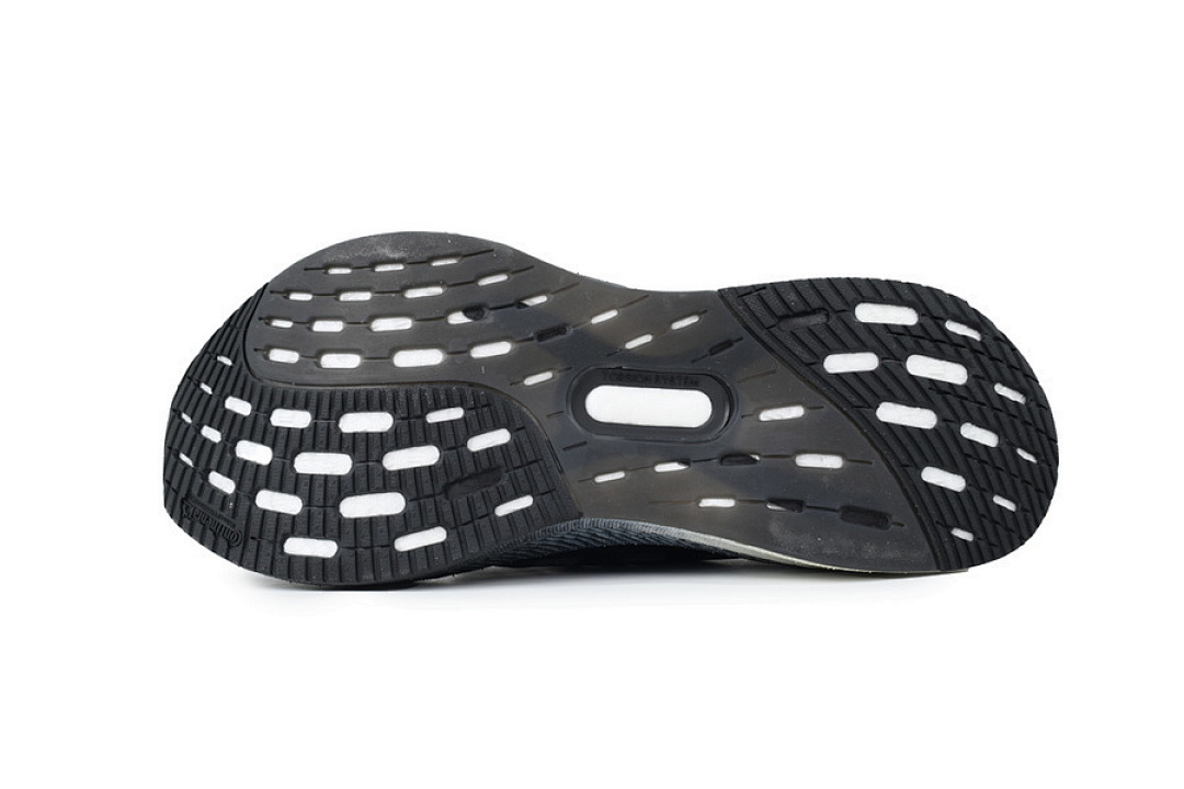 Adidas Y-3 UltraBoost 5 'Black' - Image 2