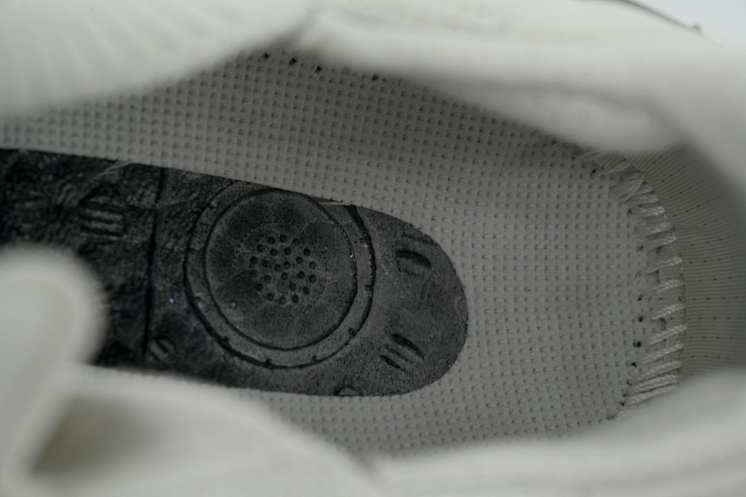 Adidas Y-3 UltraBoost 5 'Grey' - Image 5
