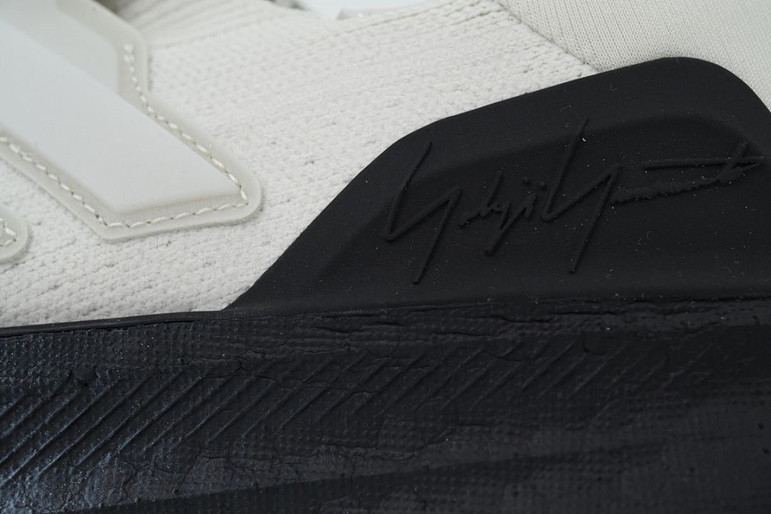 Adidas Y-3 UltraBoost 5 'Grey' - Image 9