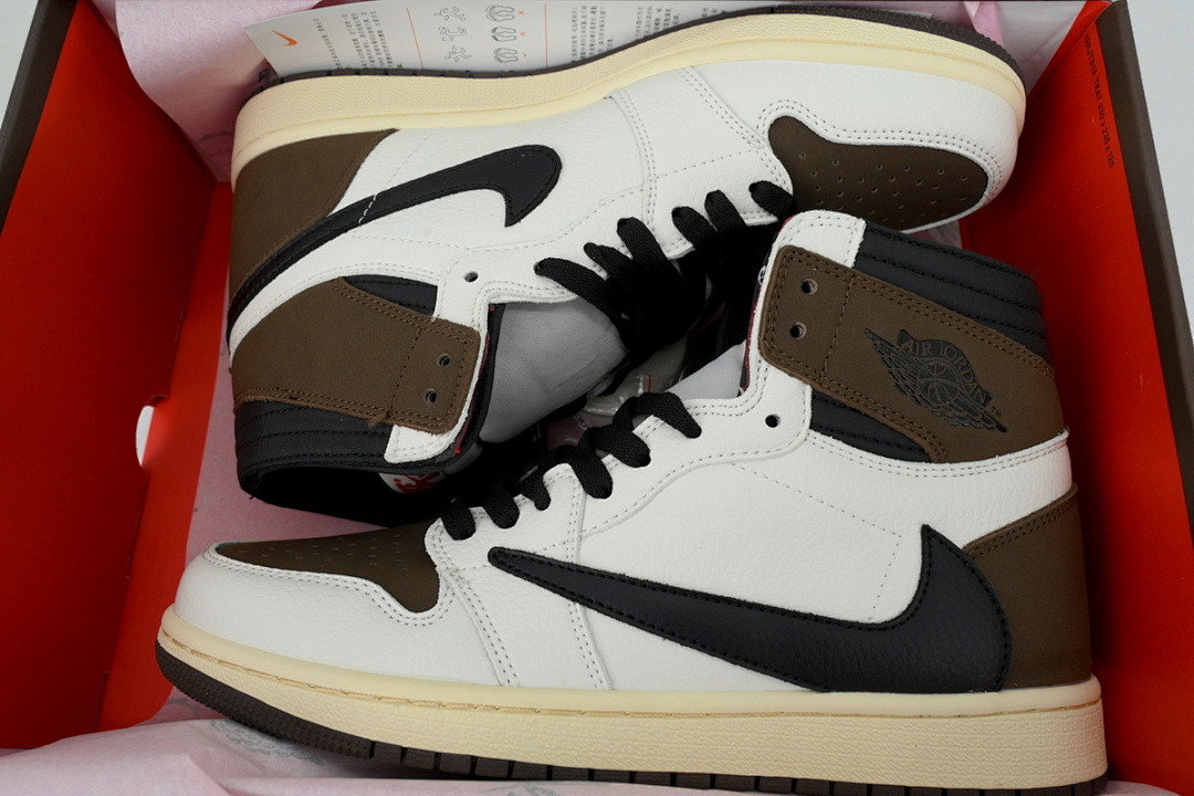 Travis Scott x Air Jordan 1 Retro High 'Mocha' - Image 4