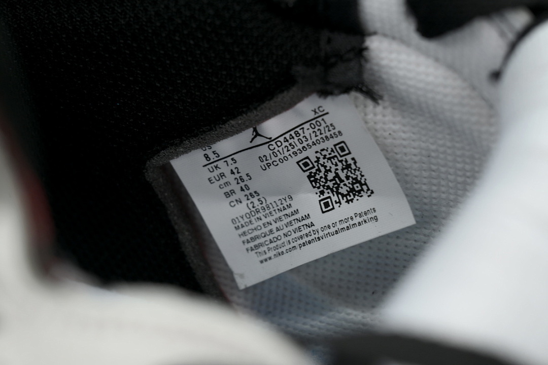 Travis Scott x Air Jordan 1 Retro High 'Mocha' - Image 10