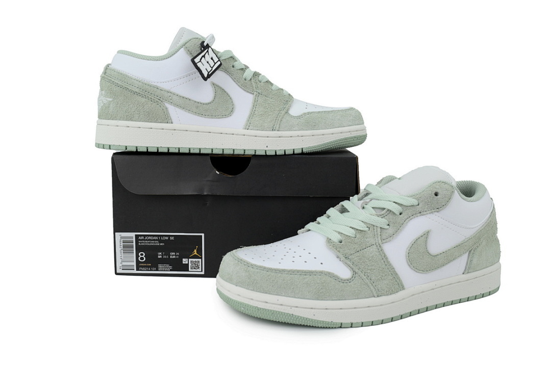 Air Jordan 1 Low SE 'Seafoam' - Image 8