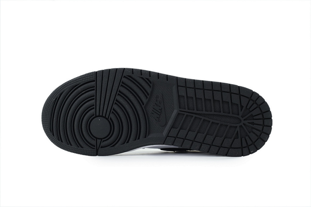 Union LA x Air Jordan 1 Retro Lightning UN Black And White - Image 5