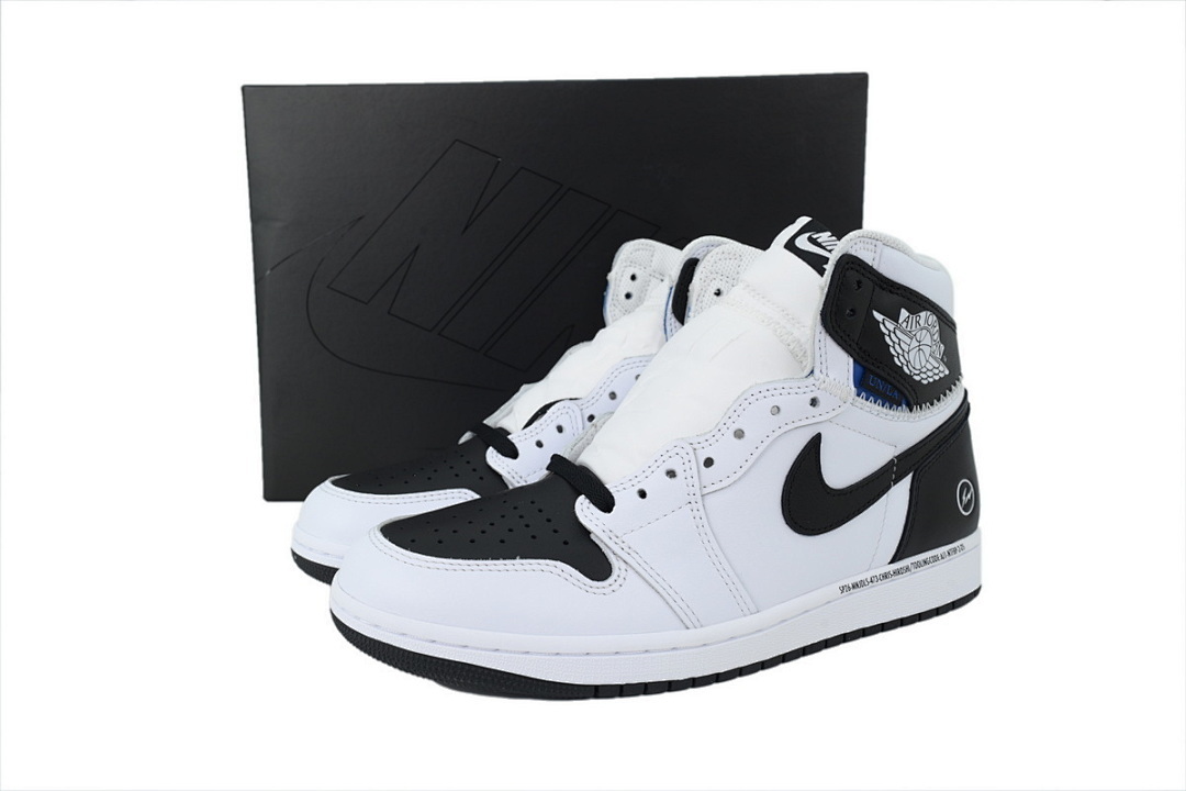 Union LA x Air Jordan 1 Retro Lightning UN Black And White - Image 12
