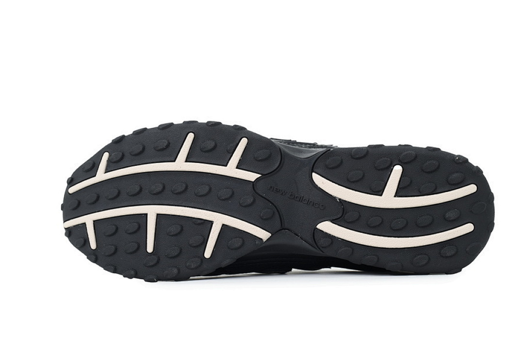 Black LMRA U204 U204LMRA New Balance 204L 'Black Timberwolf' - Image 11