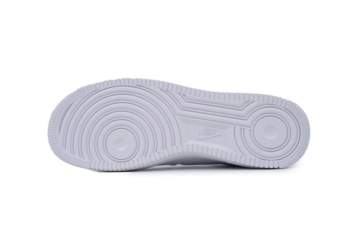 Kobe Bryant x Air Force 1 Low 'Forever White' - Image 4