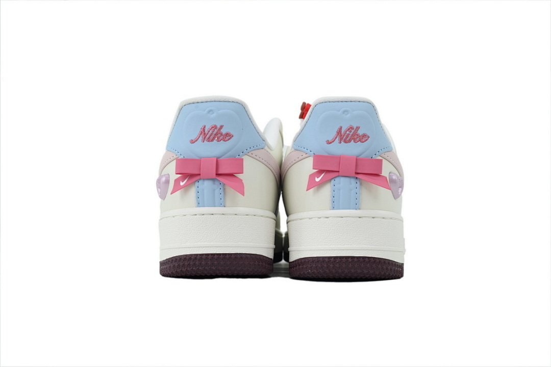 Nike Wmns Air Force 1 'Valentine's Day' - Image 5
