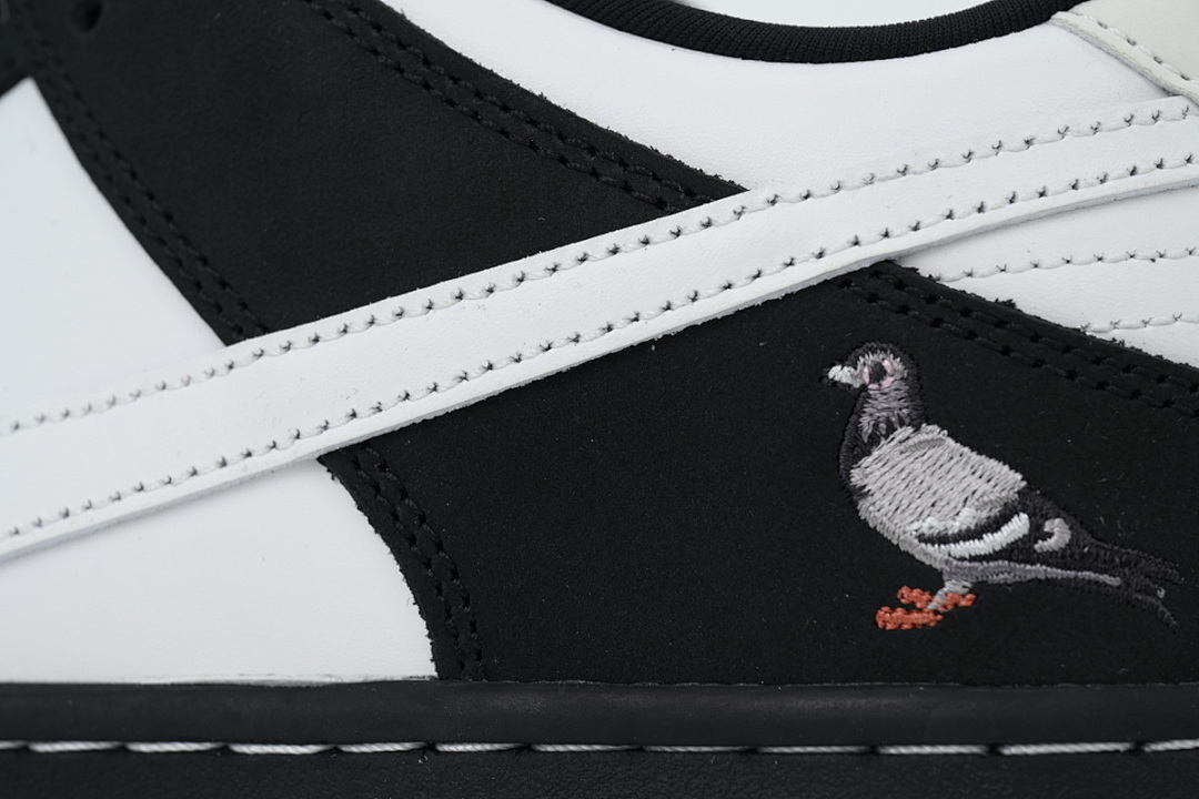 Staple x Nike SB Dunk Low'Panda Pigeon' - Image 8