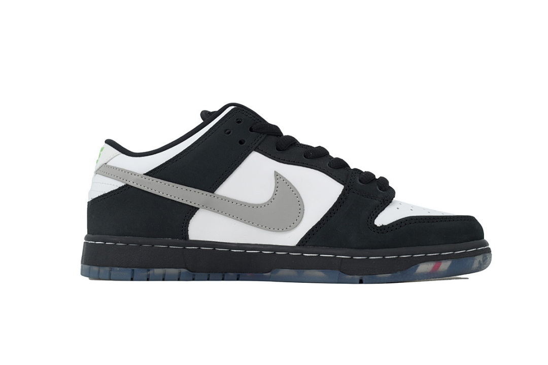 Staple x Nike SB Dunk Low'Panda Pigeon'