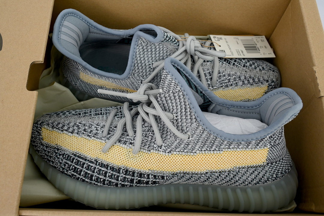 adidas Yeezy Boost 350 V2 'Ash Blue' - Image 2