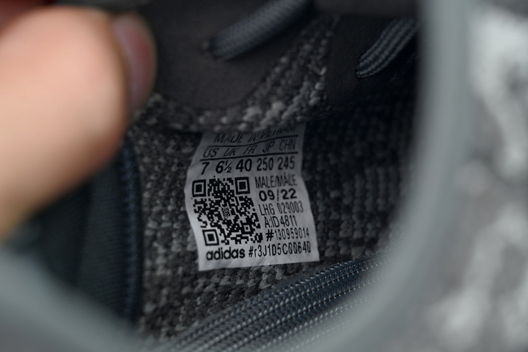 adidas Yeezy 350 V2 Dark Salt - Image 6