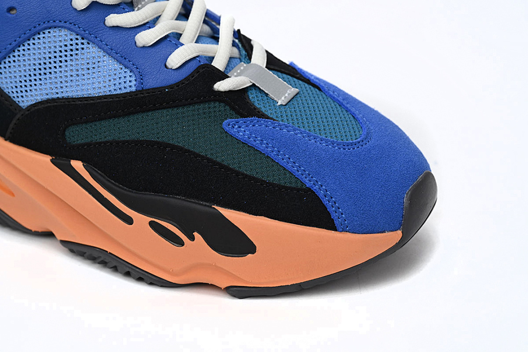 Yeezy Boost 700 BRBLUE - Image 9